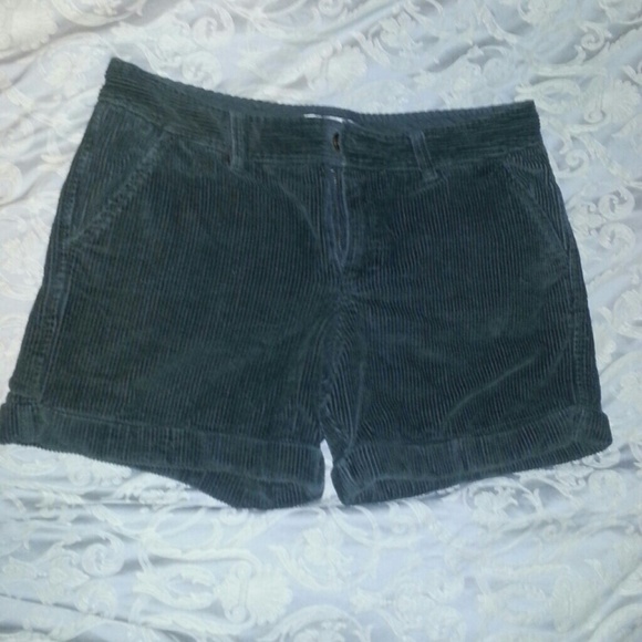 High waisted corduroy shorts - Picture 1 of 4