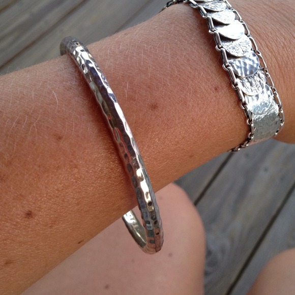 Bangle bracelet - Picture 2 of 2