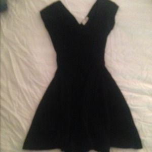 REDUCED TO SELL!! BRANDY MELVILLE "BETHEN" DRESS