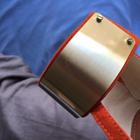 ❌BUNDLED❌ Orange Gold Plated T-strap Sandals - Picture 3 of 4