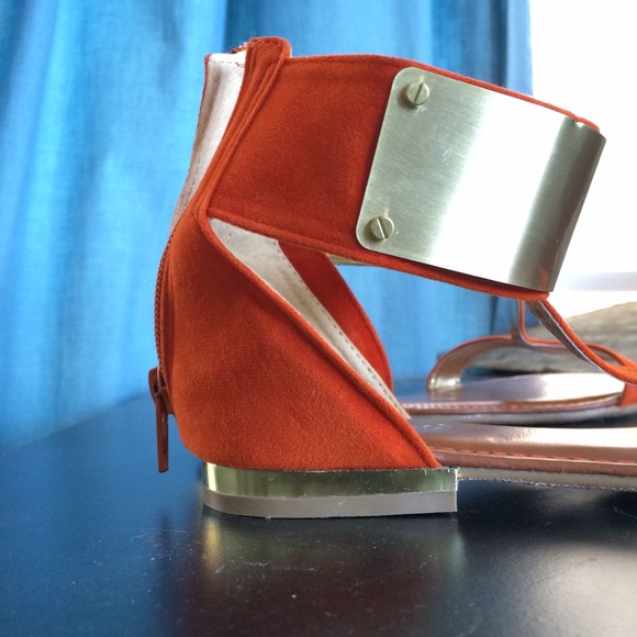 ❌BUNDLED❌ Orange Gold Plated T-strap Sandals - Picture 4 of 4