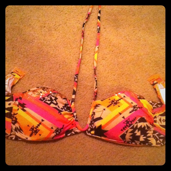 👙 fun pink and orange swimsuit top