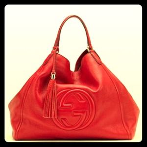 🎀Gucci hobo handbag & matching wallet🎀