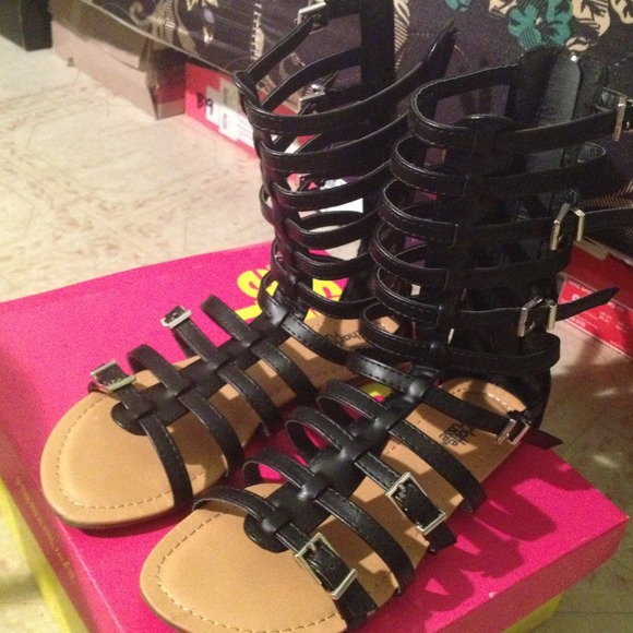 Black sandals