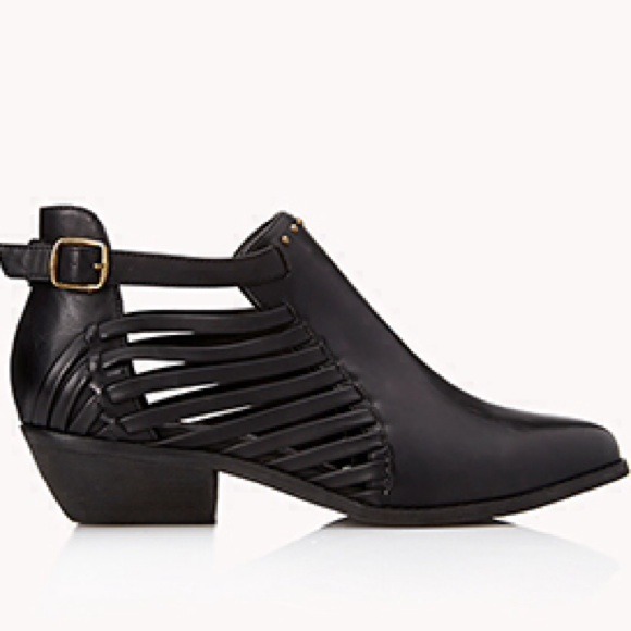 BRAND NEW black woven gold buckle ankle booties