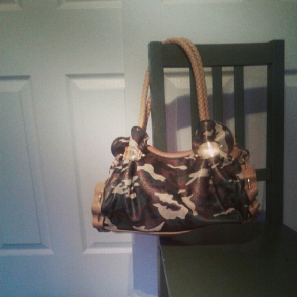 Cute camo purse
