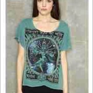 LOOKING FOR urban outfitters shiva tee