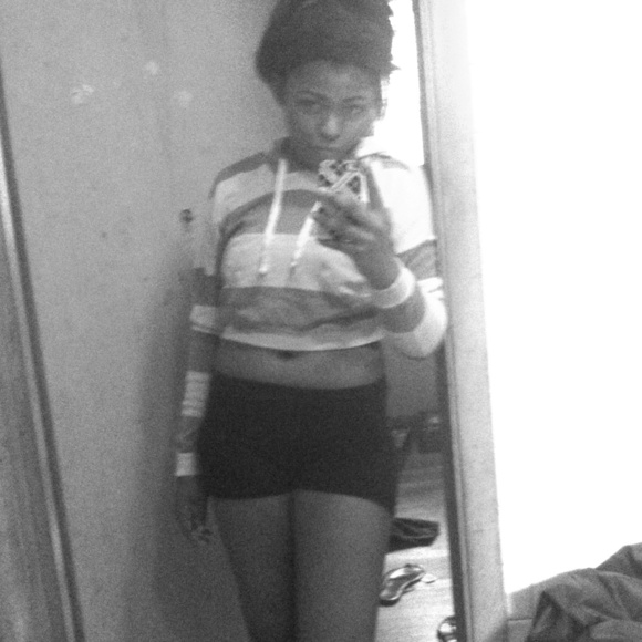 Forever 21 crop hoodie sweater