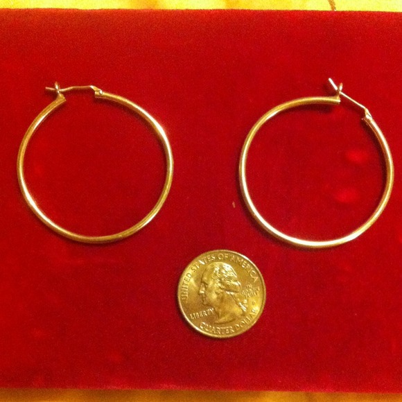 Silver hoop earings