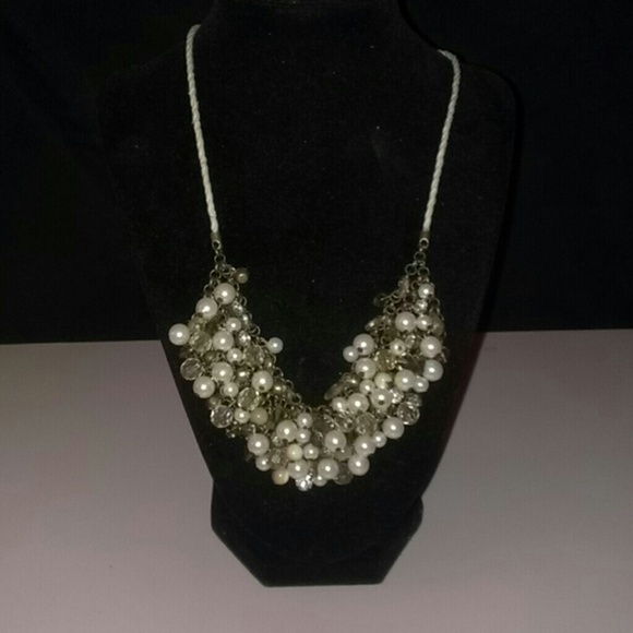 Reduced. Express cluster bib necklace
