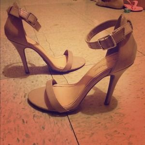 Nude classic and chic one strap heels