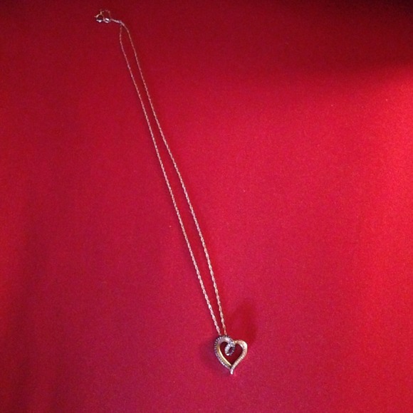 Kay's heart necklace - Picture 2 of 3