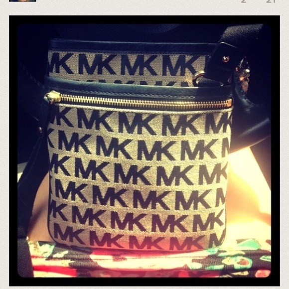 Michael Kors crossbody