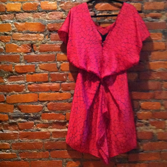 BCBG - Picture 2 of 4