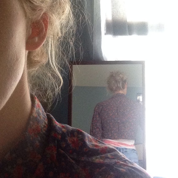 SOLD HOST PICK✨SALE✨Free People cropped Buttondown - Picture 4 of 4