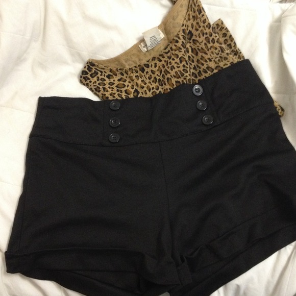 High waist black shorts