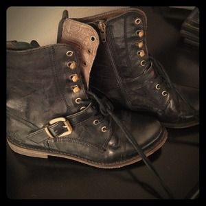 Boot and scarf bundle