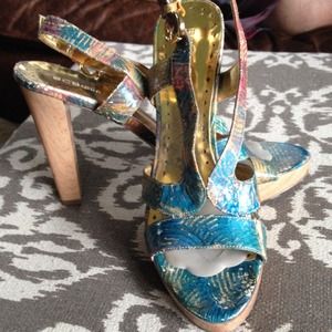 BCBG girls platforms