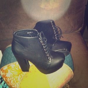 Lace up platform booties