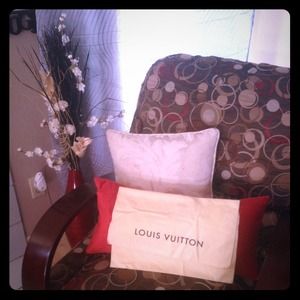 Authentic Louis Vuitton dust bag.
