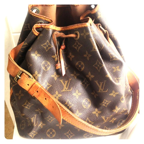 Louis Vuitton Handbags - Louis Vuitton - vintage petite Noe