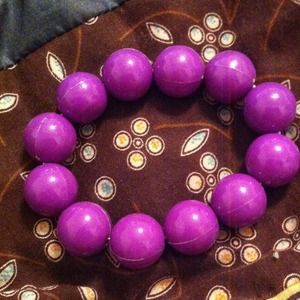 Purple circle beaded stretchy bracelet