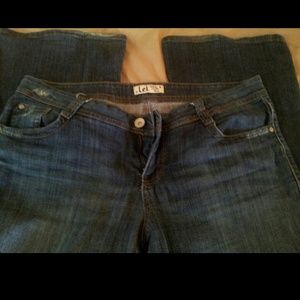 Dark wash L.E I. jeans