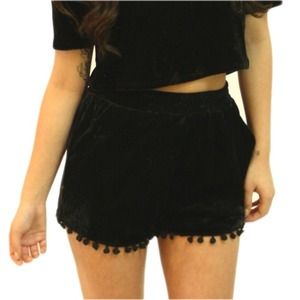 Rehab velvet shorts. 🆕 size S