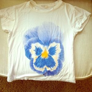 Brandy Melville ll John Galt flower graphic tee