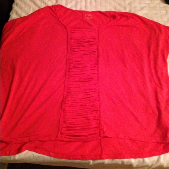 Burnt orange bat wing flowy shirt