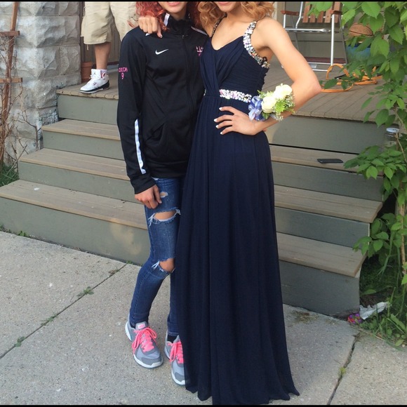 Prom/wedding/graduation/homecoming dress