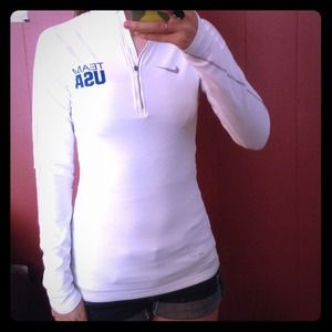 💥SOLD in BUNDLE💥Nike dri-fit USA jacket