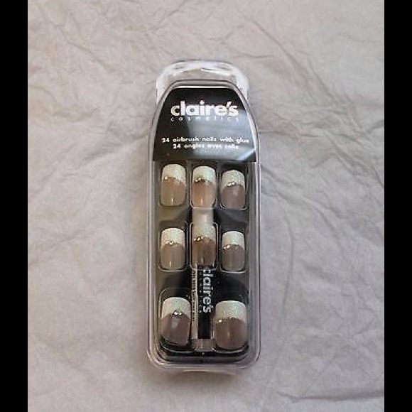 NEW 2 Sets! 24pcs Airbrush Nails Bridal by Claires - Picture 3 of 4