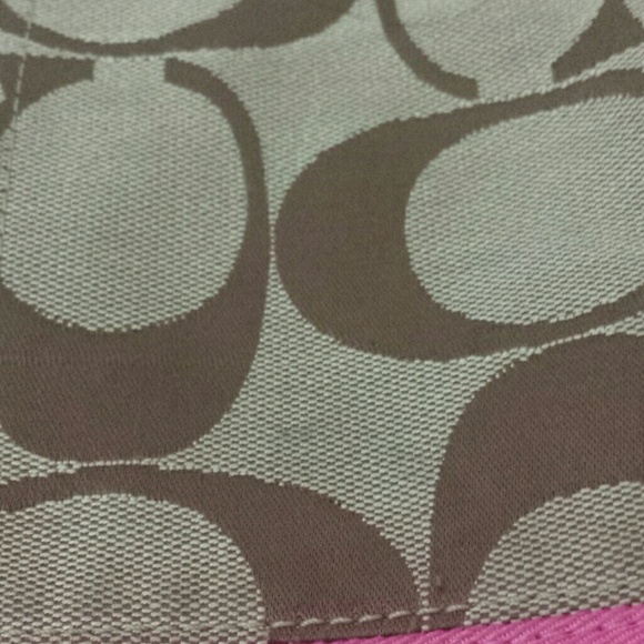 Coach Bag - Additional Photos for FULL DISCLOSURE? - Picture 2 of 4