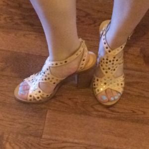 Zara Heels! Super cute!!