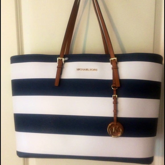 Brand New Michael Kors large navy and white tote.!