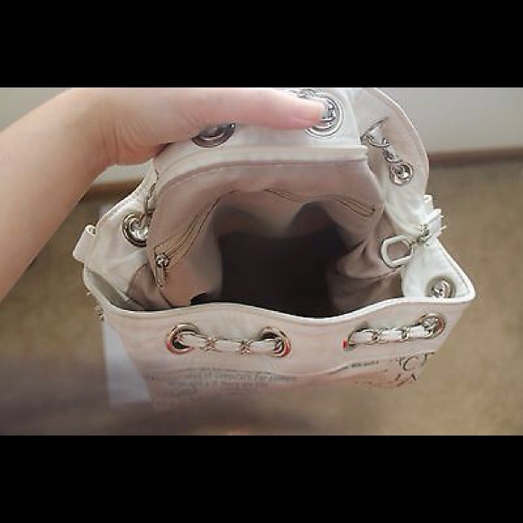 SOLD🚫Vintage Faux Leather Chain 2-Way Handbag - Picture 4 of 4