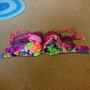 VS bras