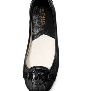 Michael Kors Fulton flats new!!!!!