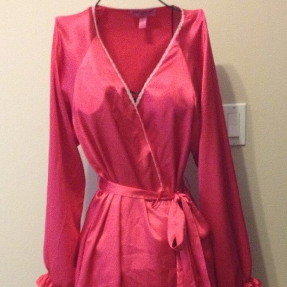 Betsey Johnson Robe Size M/L