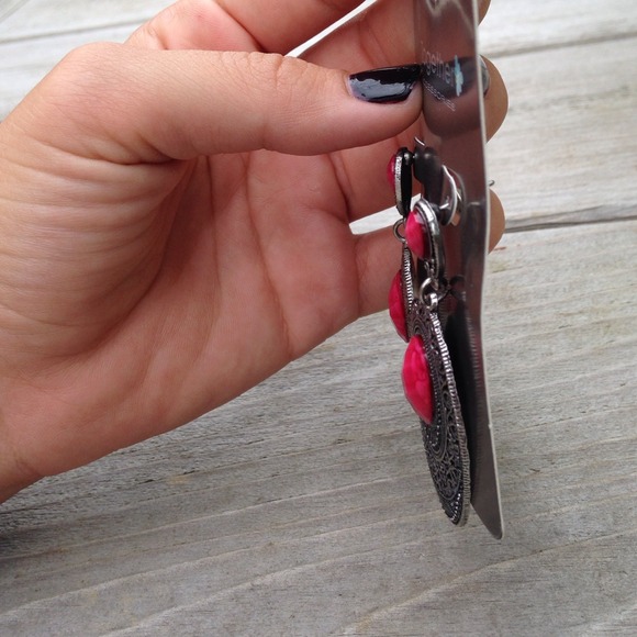 Pink marble boho earrings - Picture 3 of 3