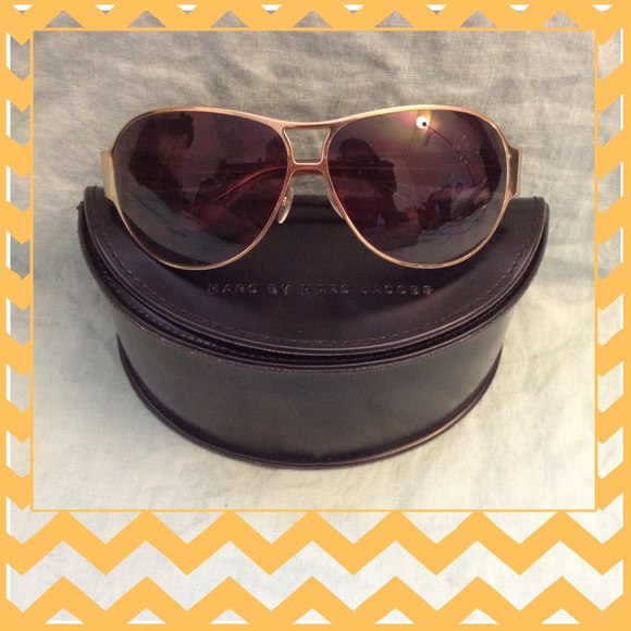 Marc Jacobs gold rimmed sunglasses with case