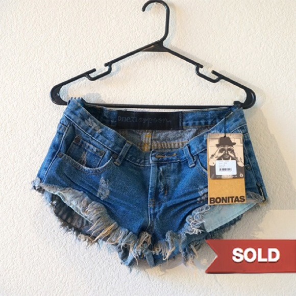 SOLD🍀 One Teaspoon Bonitas Cutoff Shorts Bronx