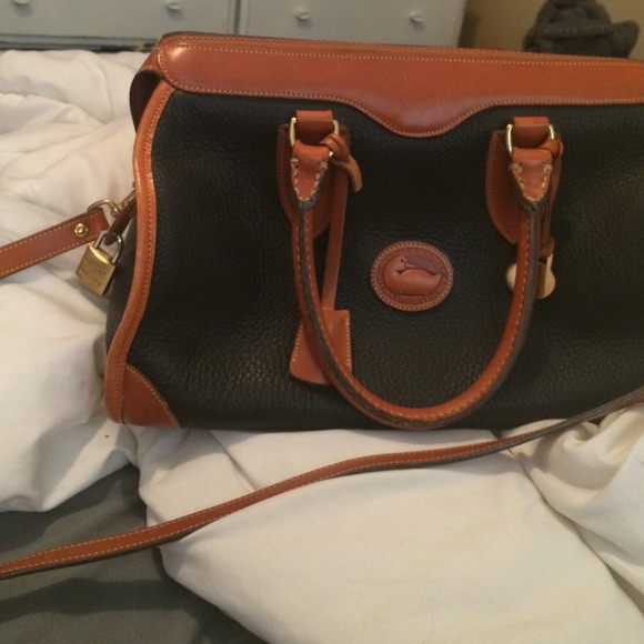 Vintage dooney and bourke bag