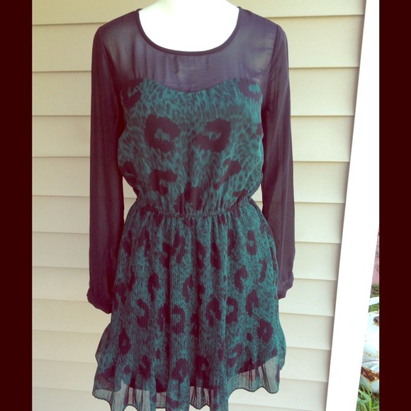 Jessica Simpson Dresses & Skirts - Jessica Simpson dress