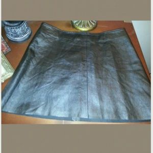 NWOT Black leather mini skirt made in Italy size 8