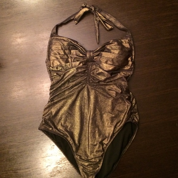 NWOT One piece bathing suit