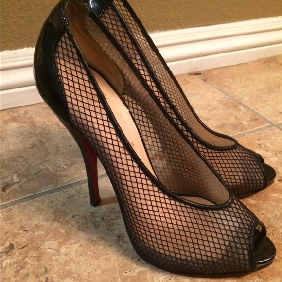 Christian Louboutin Fetilo pumps.