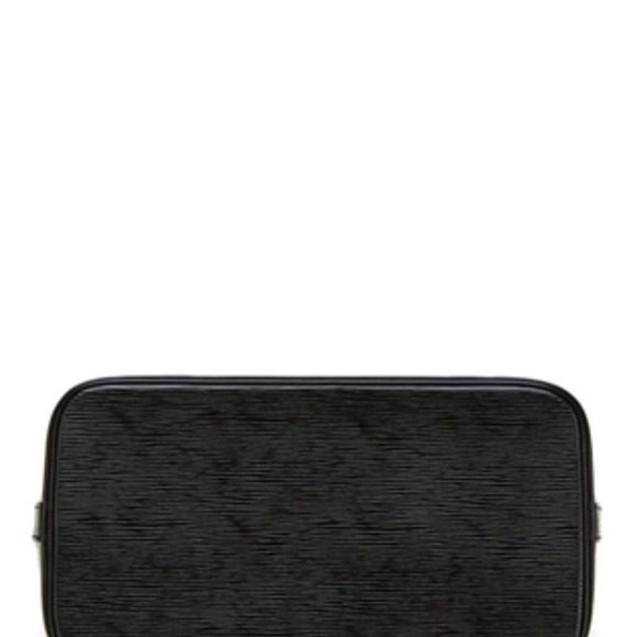 Authentic Epi Alma Louis Vuitton - Picture 4 of 4