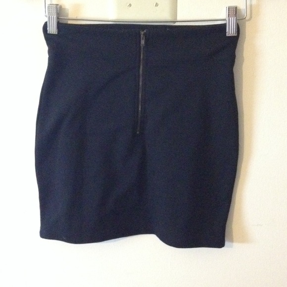 BDG || Urban Outfitters Pencil Skirt - Picture 3 of 3